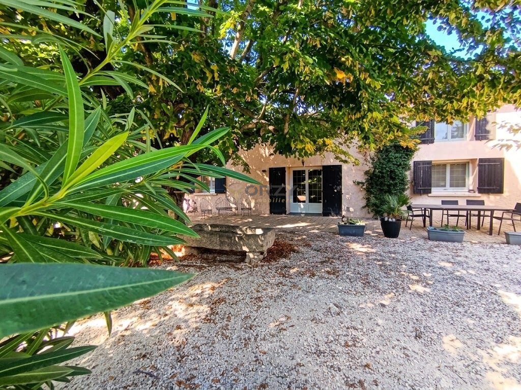 Country House in Noves, Provence-Alpes-Côte d'Azur, France 3 - 19076541