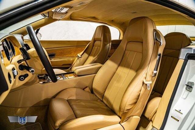 Cabriolet in Ft LAUDERDALE, FL, United States 2 - 19082904