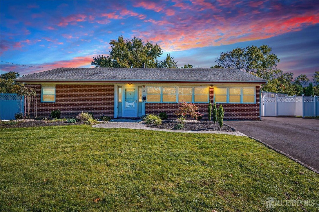 House in South Brunswick Township, New Jersey, United States 1 - 19083559