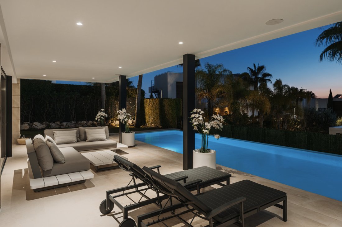 Villa en Nueva Andalucía, Marbella, España 2 - 19078060