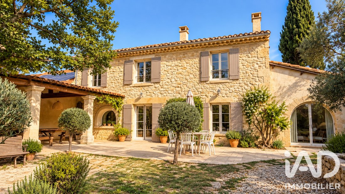 House in Velorgues-Petit Palais, L'Isle-sur-la-Sorgue, France 2 - 19083449