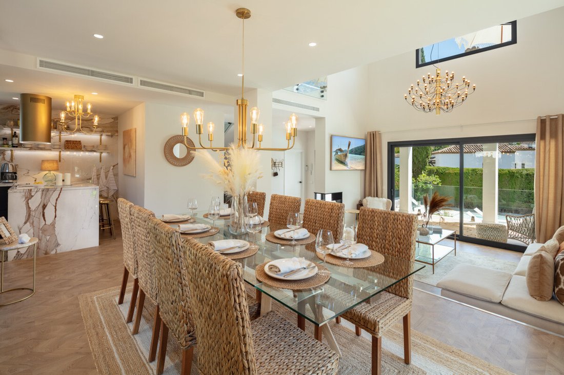 Villa in Nueva Andalucía, Marbella, Spanien 5 - 19082607