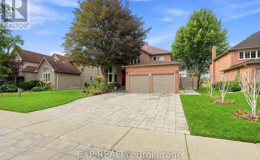 Haus in Newmarket, Ontario, Kanada 1