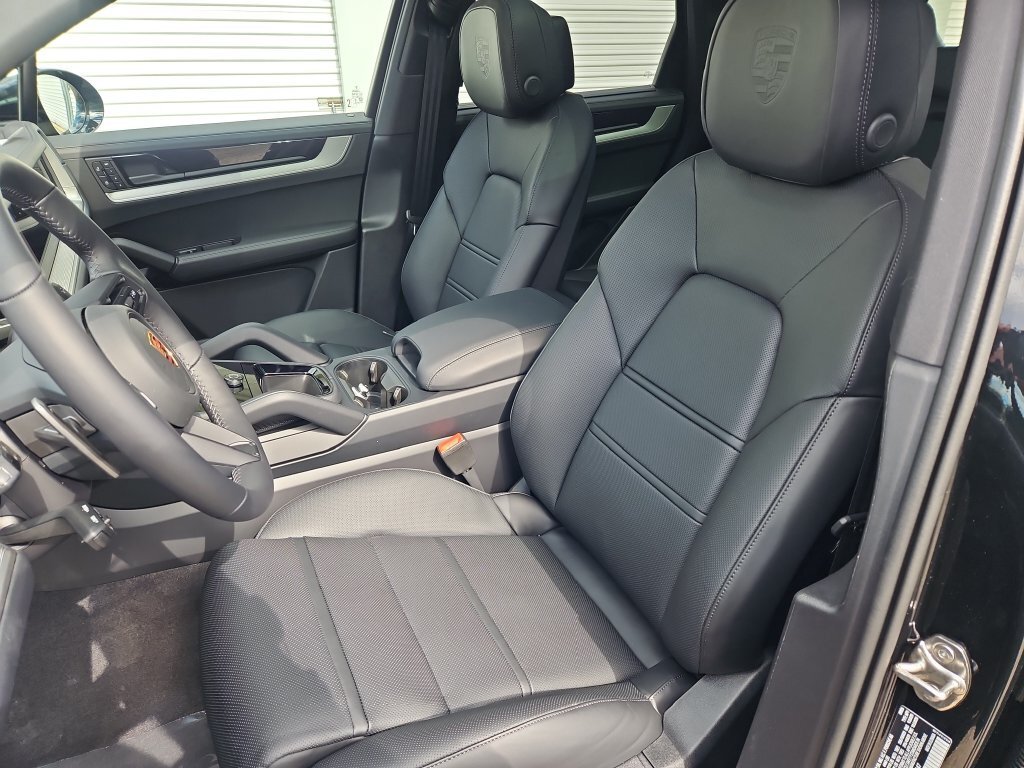Suv in Stratham, NH, United States 5 - 18801375