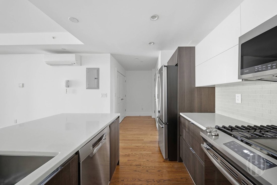 Condo in New York, New York, United States 3 - 19082164