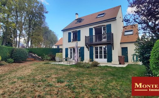 Haus in Les Residences, Noisy-le-Roi, Frankreich 1