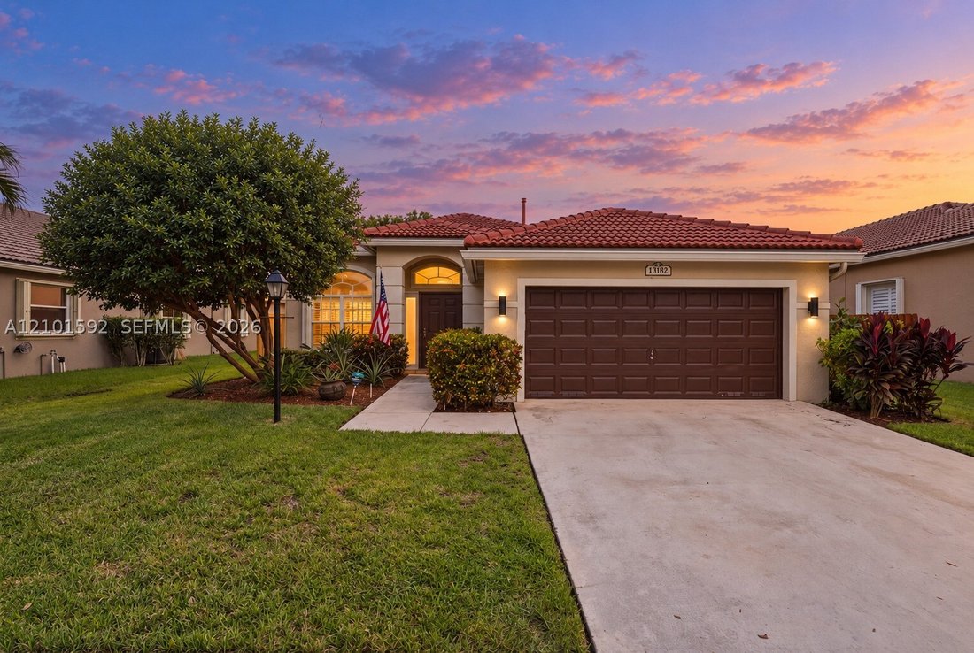 House in Pembroke Pines, Florida, United States 1 - 19061029