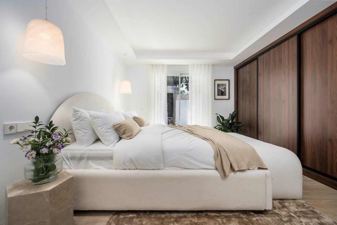 Villa en Playa Puerto Banús, Marbella, España 3 - 19077208