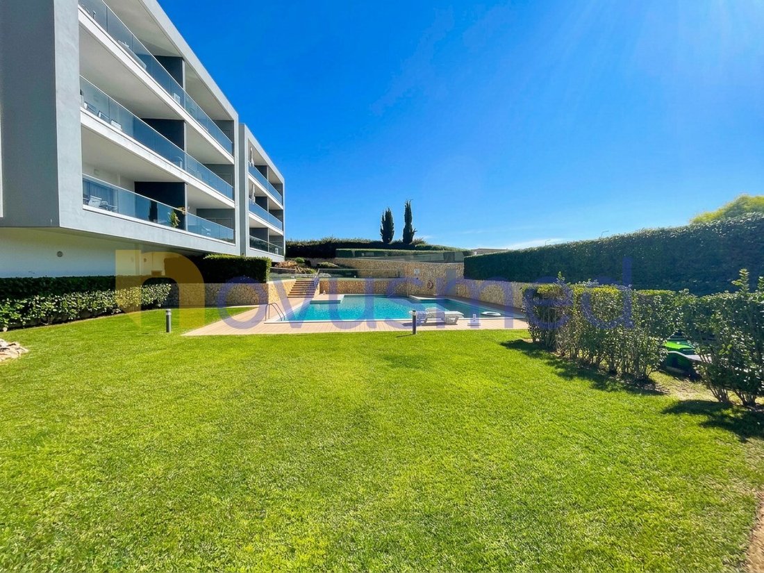 Apartment in Olhos de Agua, Algarve, Portugal 1 - 19077944