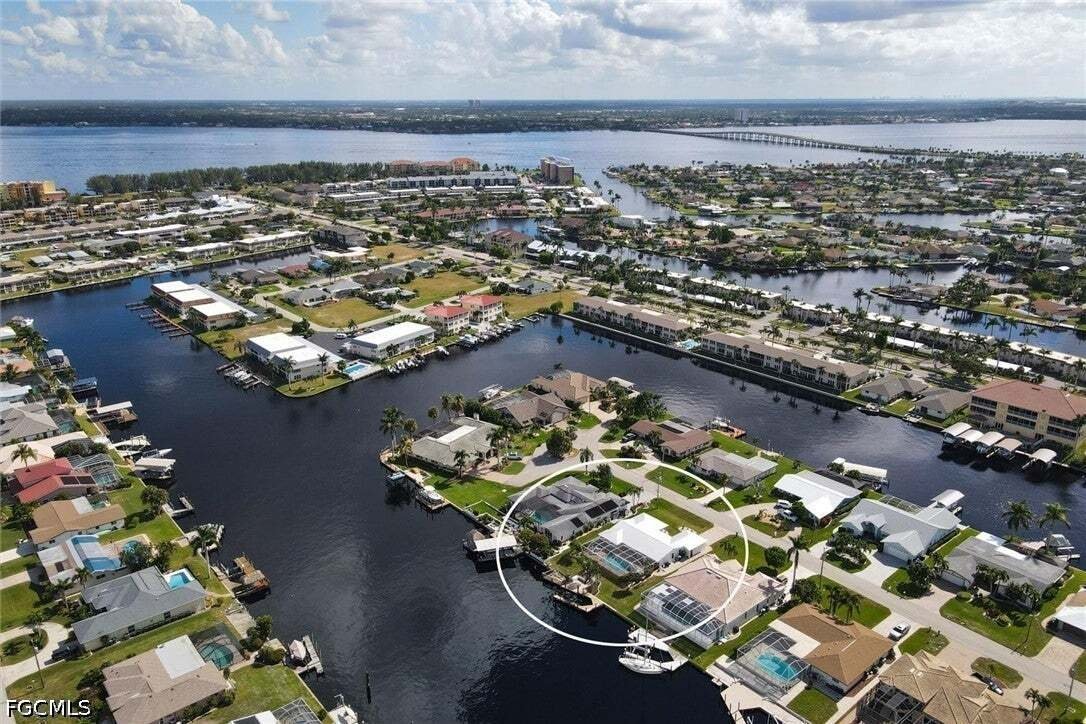 House in Cape Coral, Florida, United States 1 - 19080733