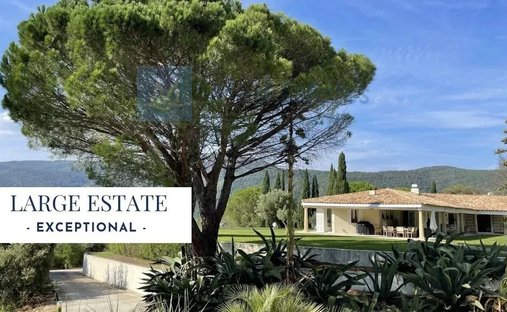 Domaine à Centre Ville, Cogolin, France 1