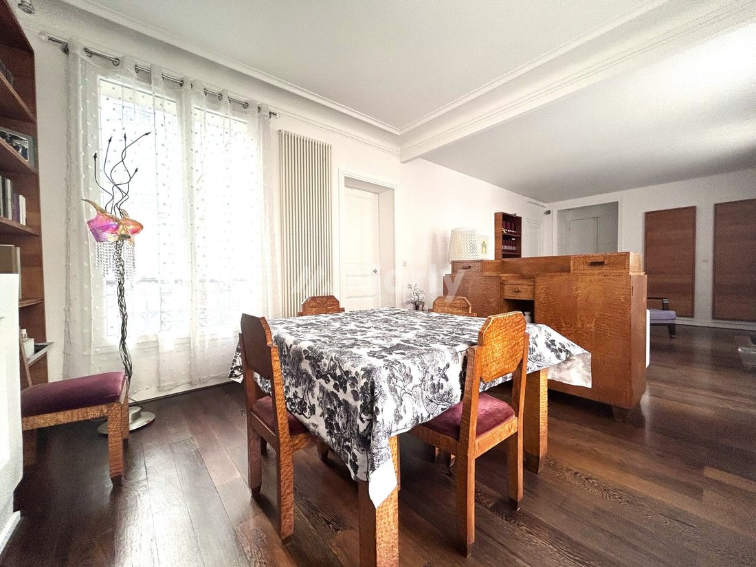 Appartement à Saint Germain l'Auxerrois, Paris 1er Arrondissement, Paris 5 - 19076629
