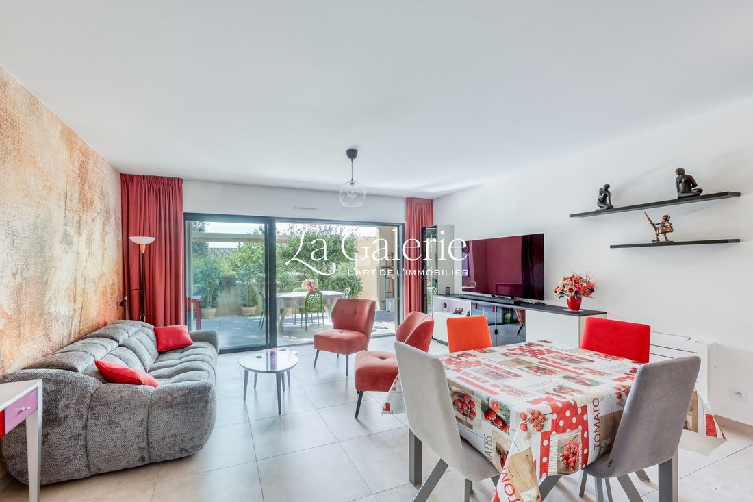 Appartement à Hyères, Provence-Alpes-Côte d'Azur, France 2 - 19076558