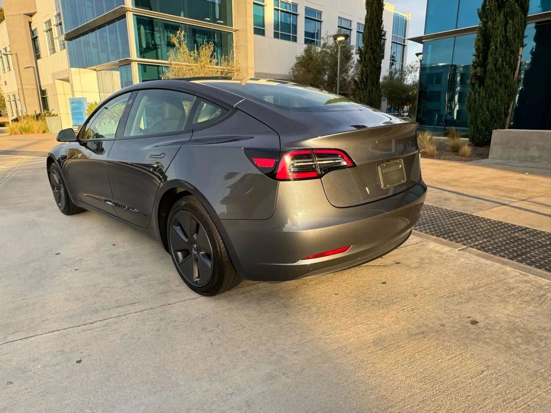 Sedan in Riverside, CA, United States 5 - 19082918