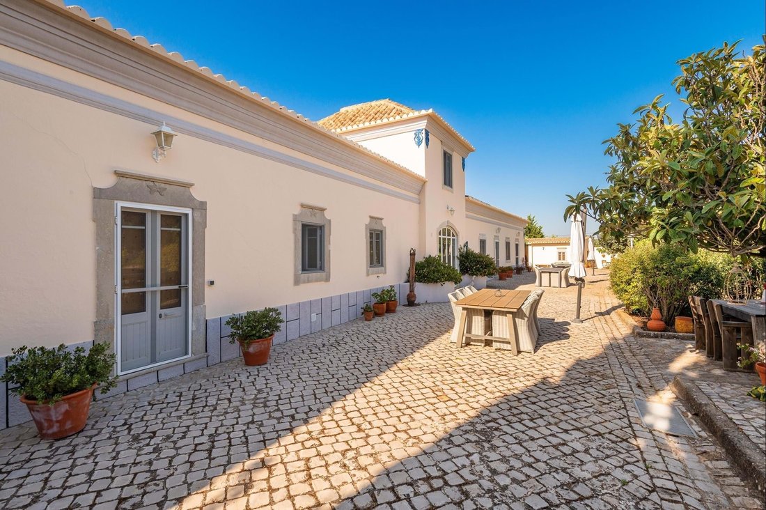 Villa in São Brás de Alportel, Algarve, Portugal 1 - 16310973