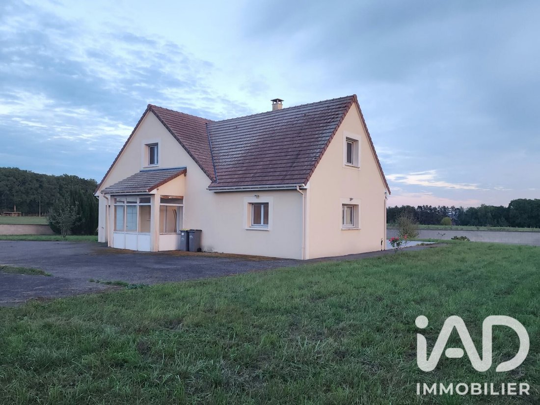 House in Houlbec-Cocherel, Normandy, France 1 - 19083448