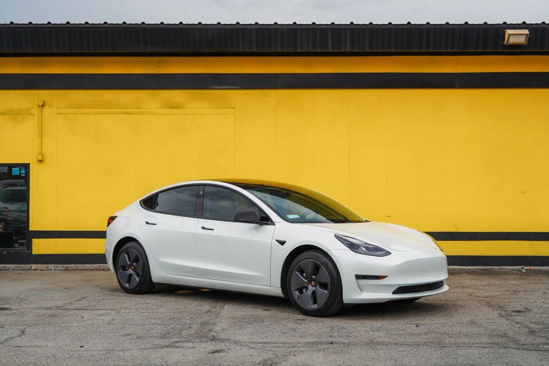 Sedan in El Monte, CA, United States 3 - 19084103