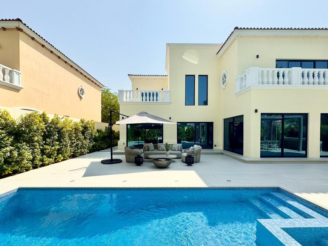 Villa in Jumeirah Park, Dubai, United Arab Emirates 2 - 19077378