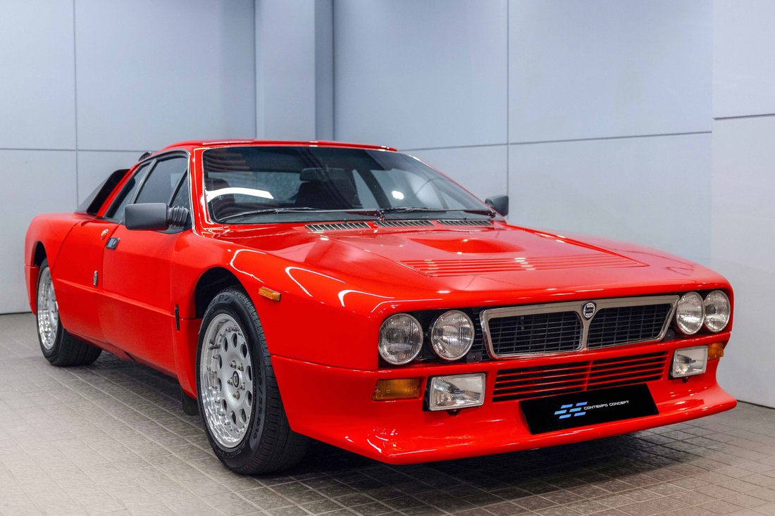 Coupe in Kwun Tong, Hong Kong 1 - 19083533