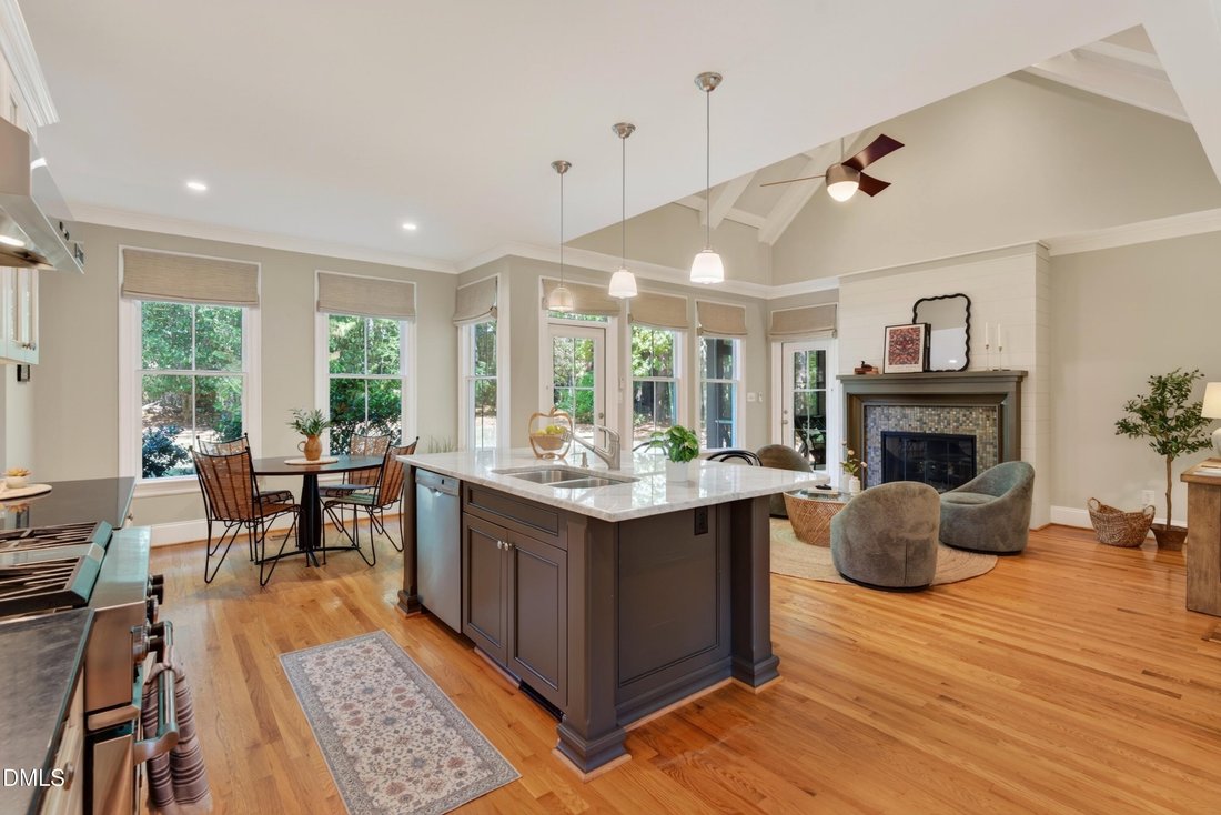 Casa en Chapel Hill, Carolina del Norte, Estados Unidos 5 - 19086464
