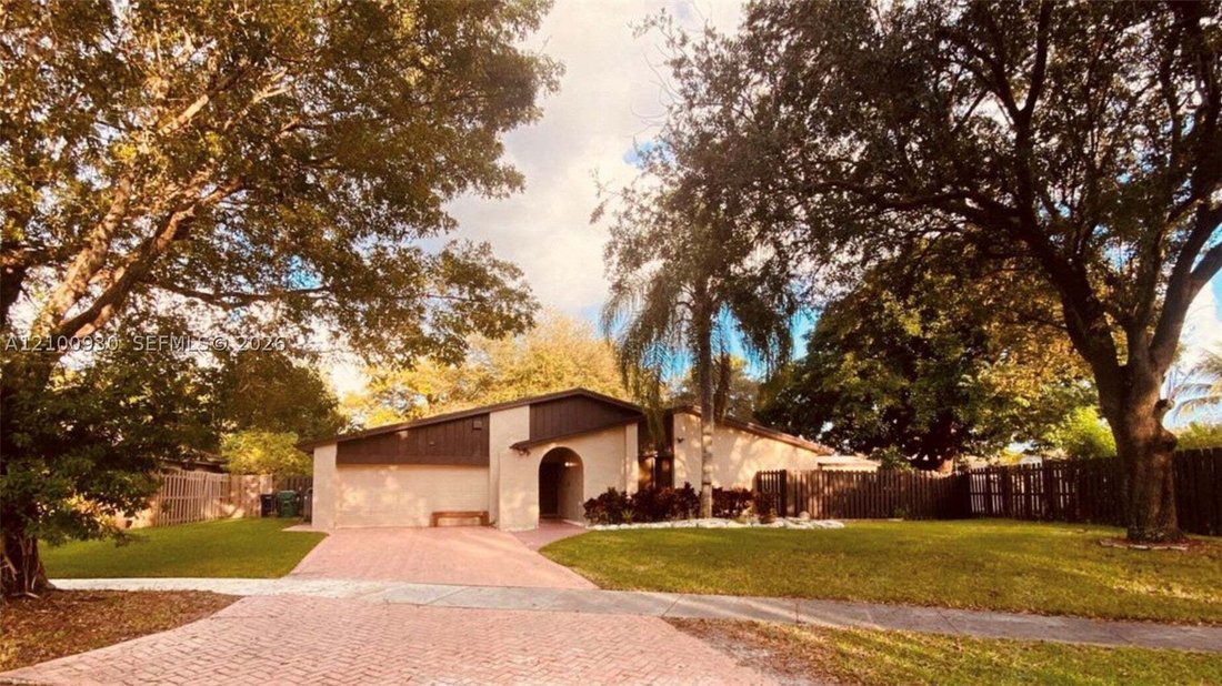 House in West Miami, Florida, United States 1 - 19086229