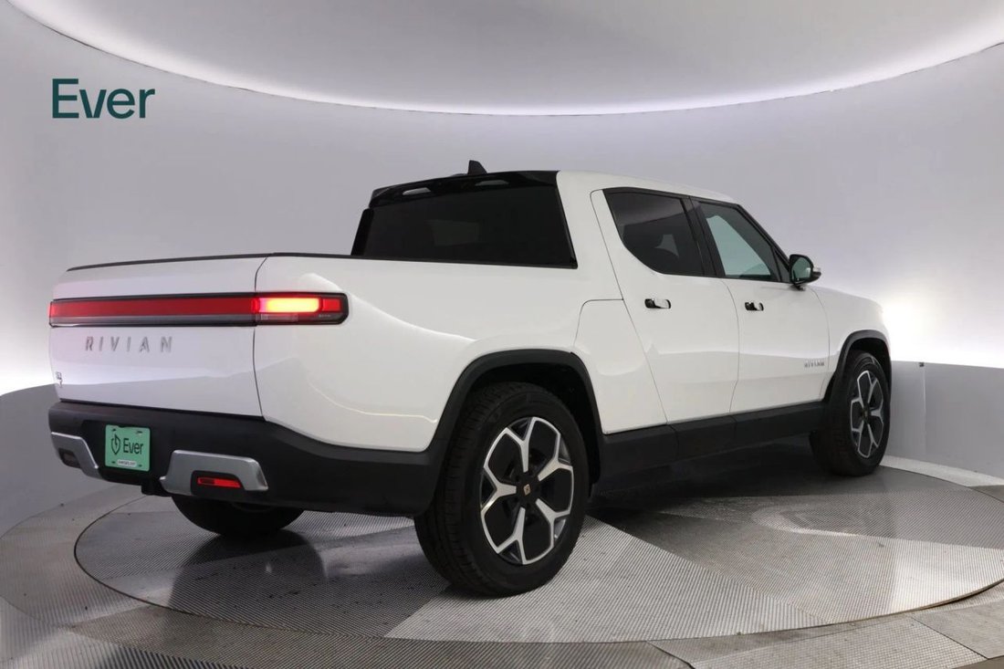 Pickup in San Francisco, CA, United States 3 - 18693786