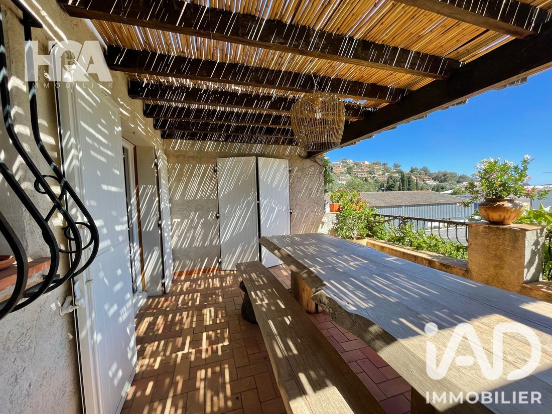 Casa en Le Lavandou, Provenza-Alpes-Costa Azul, Francia 1 - 19086764