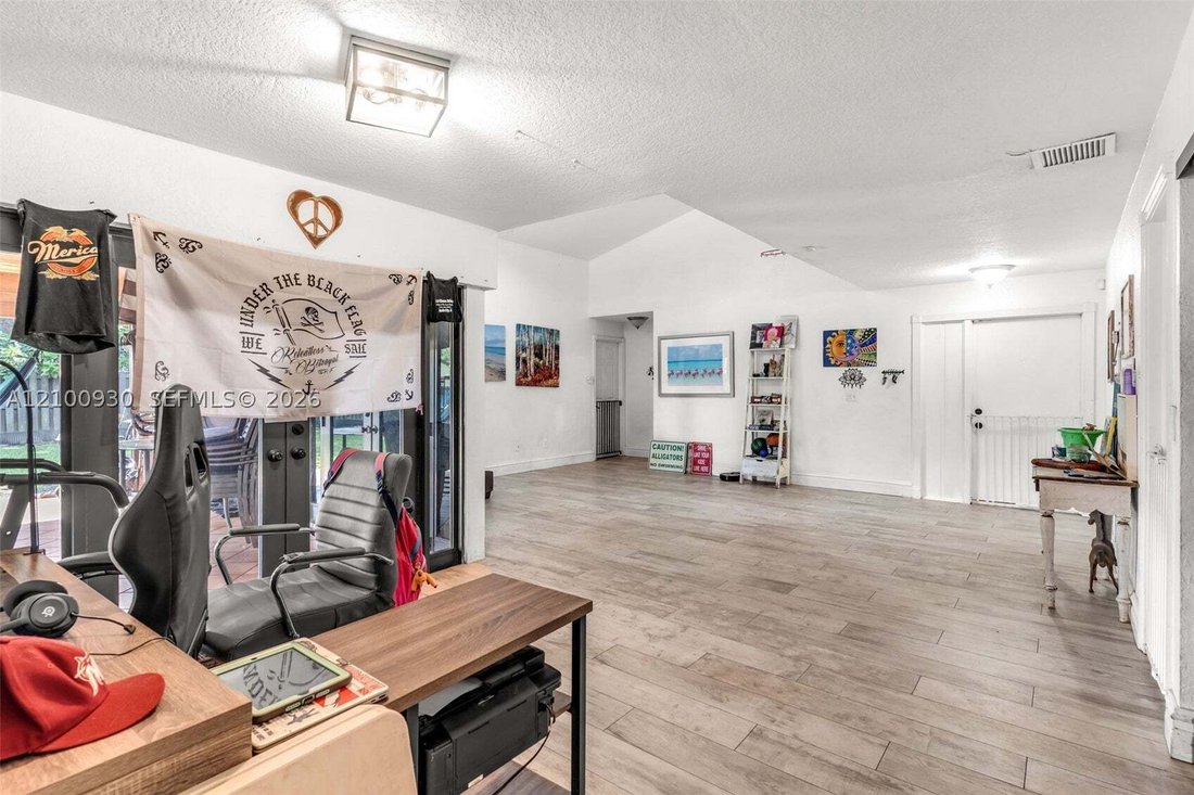 House in West Miami, Florida, United States 4 - 19086229