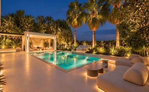 Villa en Jumeirah Golf Estates, Dubái, Emiratos Árabes Unidos 1