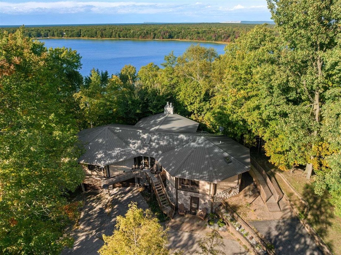 House in Beulah, Michigan, United States 1 - 19086707