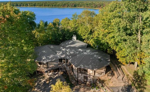 House in Beulah, Michigan, United States 1