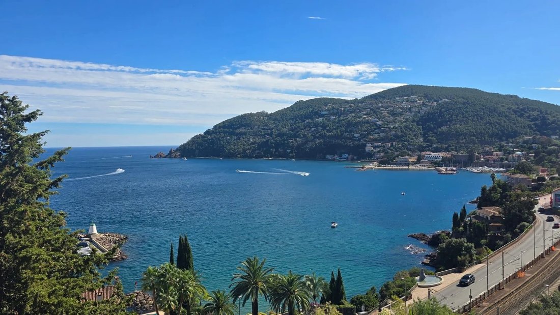 Maison à Côte d'Azur, Provence-Alpes-Côte d'Azur, France 1 - 19086078