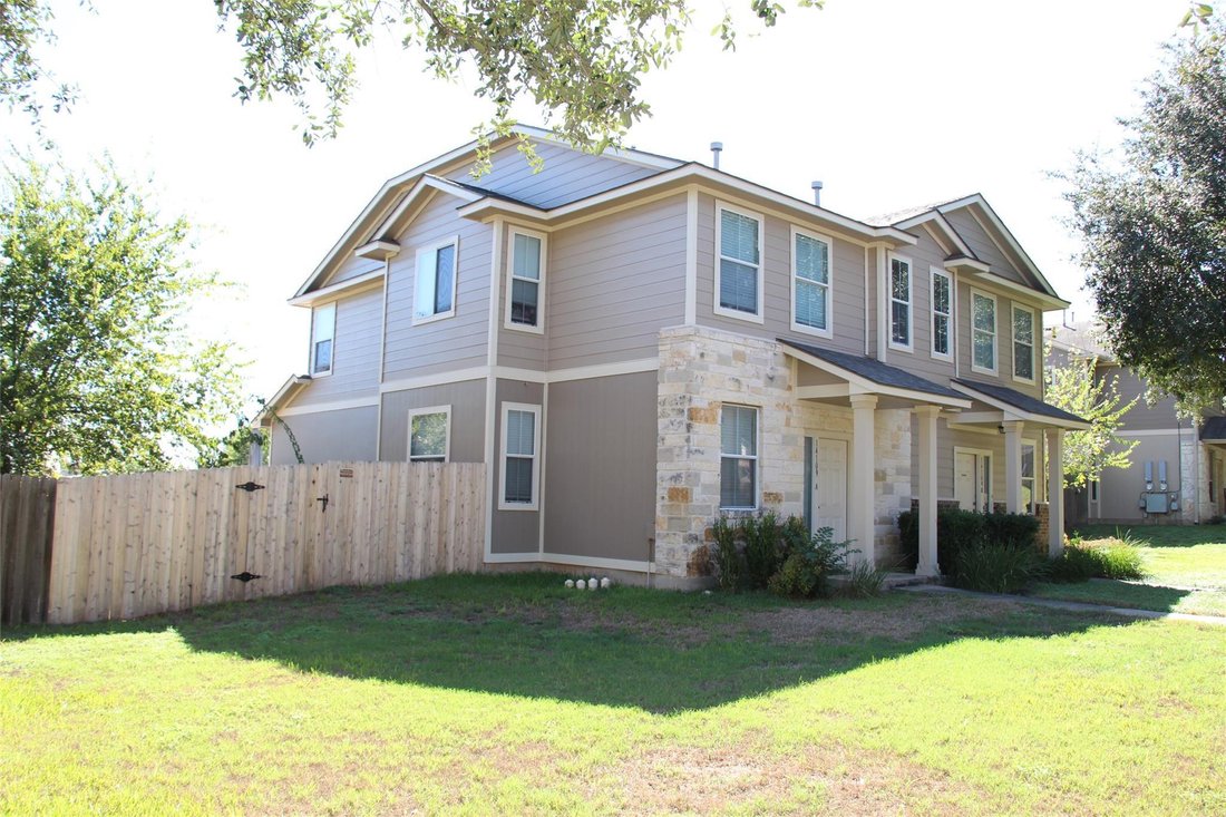 House in Pflugerville, Texas, United States 1 - 19086310