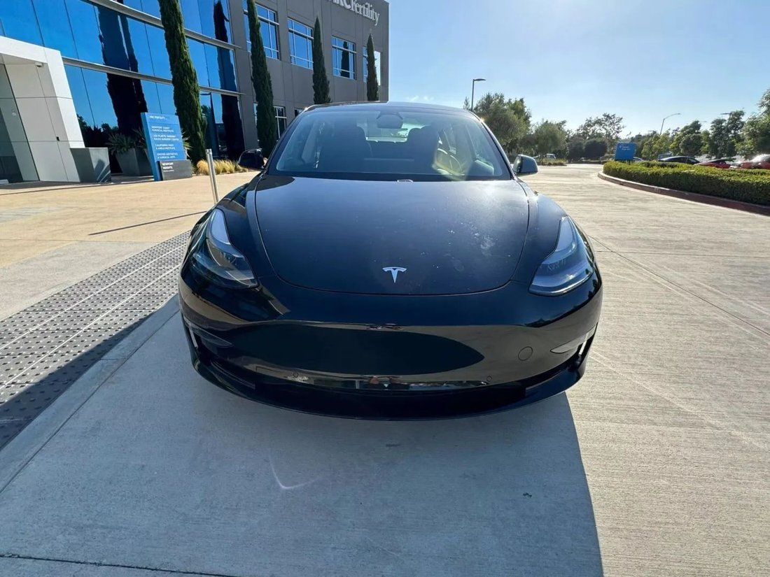 Sedan in Riverside, CA, United States 2 - 19086284