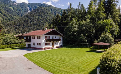 Land in Erpfendorf, Tirol, Österreich 1