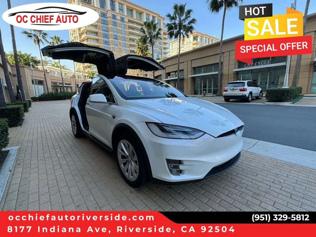Suv in Riverside, CA, United States 1 - 19086293
