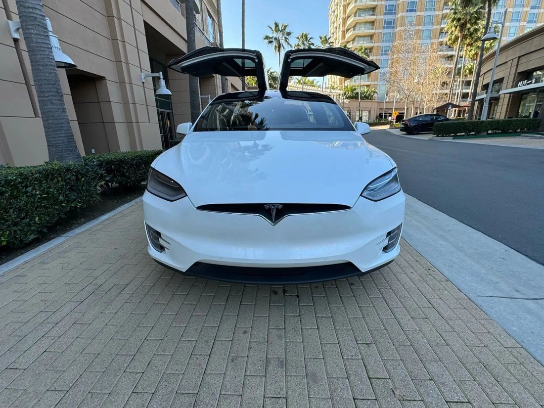 Suv in Riverside, CA, United States 4 - 19086293