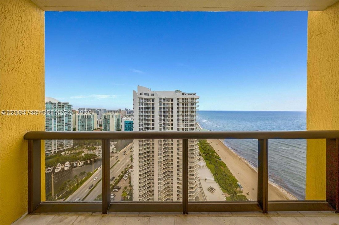 Condominio a Golden Beach, Florida, Stati Uniti 1 - 19086249