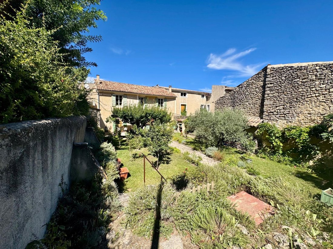 House in Céreste-en-Luberon, Provence-Alpes-Côte d'Azur, France 1 - 18791388