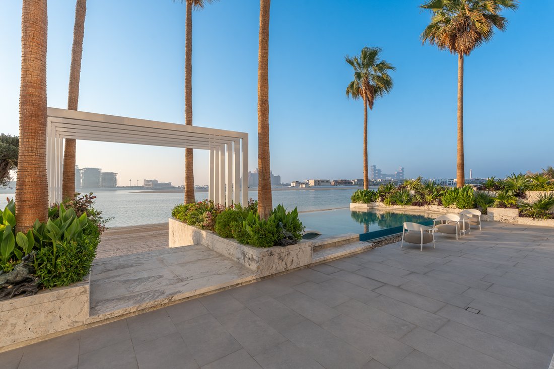 Villa in Palm Jumeirah, Dubai, United Arab Emirates 2 - 19086097