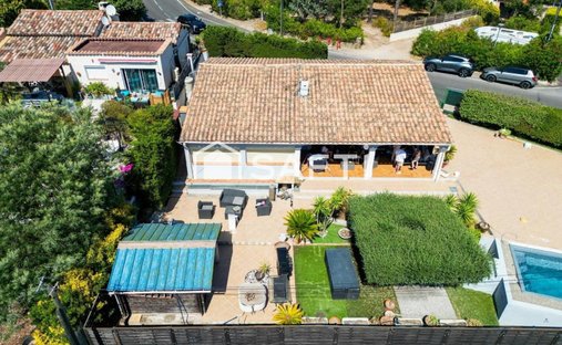 Casa en Exteriores, Fréjus, Francia 1