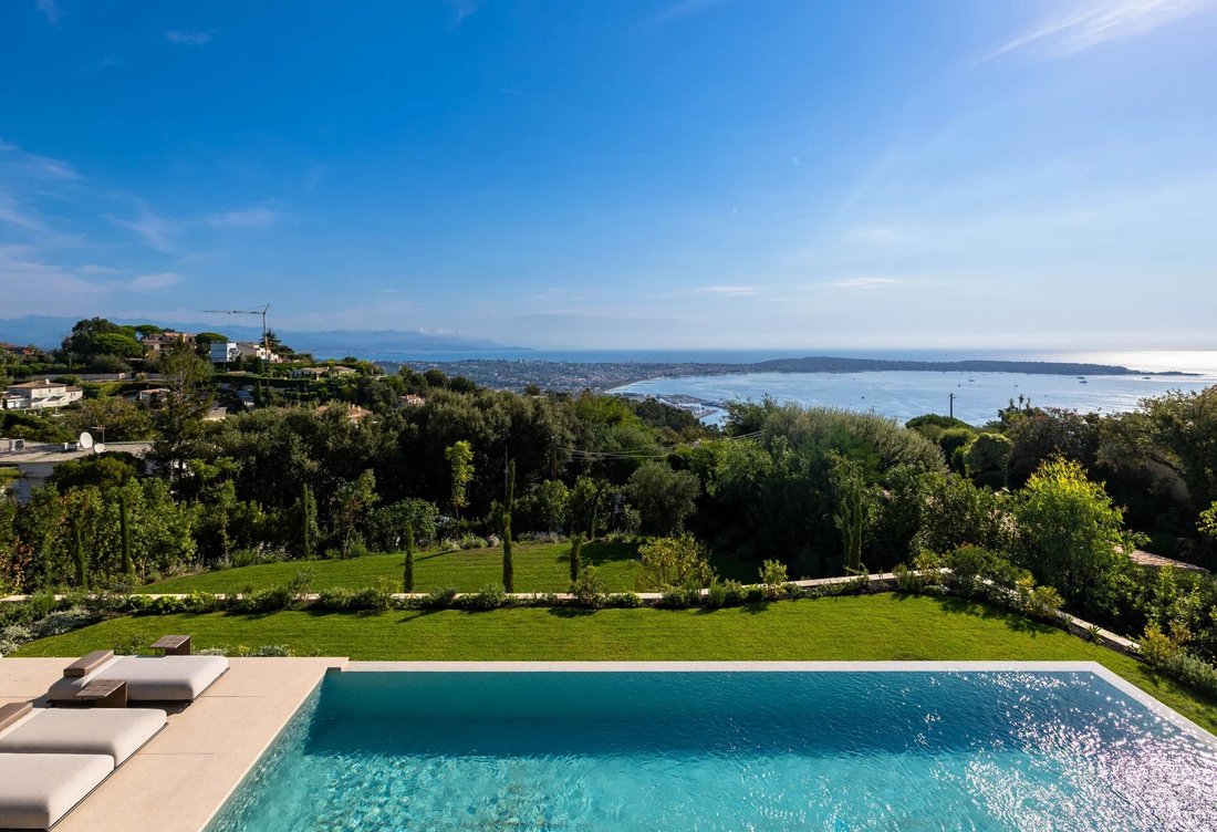 Villa a La Maure-Super Cannes, Vallauris, Francia 1 - 19086098