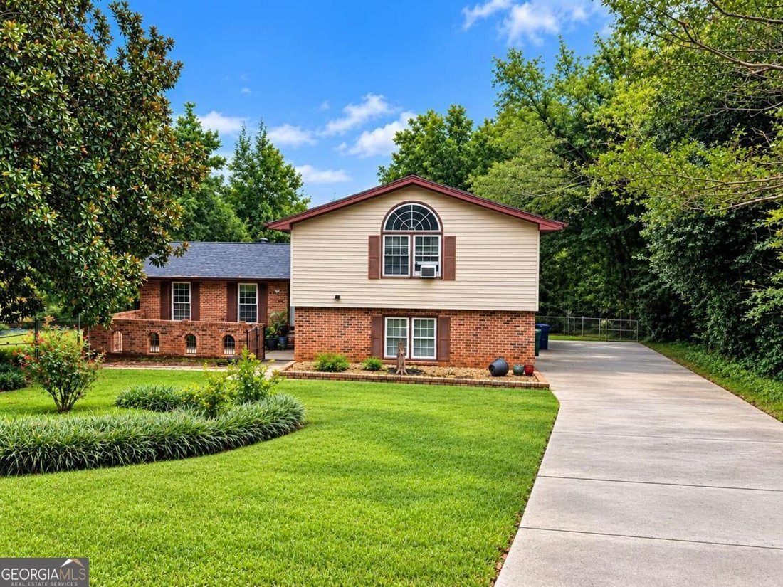 House in Dunwoody, Georgia, United States 2 - 19086699