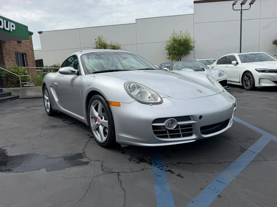 Coupe in Ontario, CA, United States 3 - 19086410