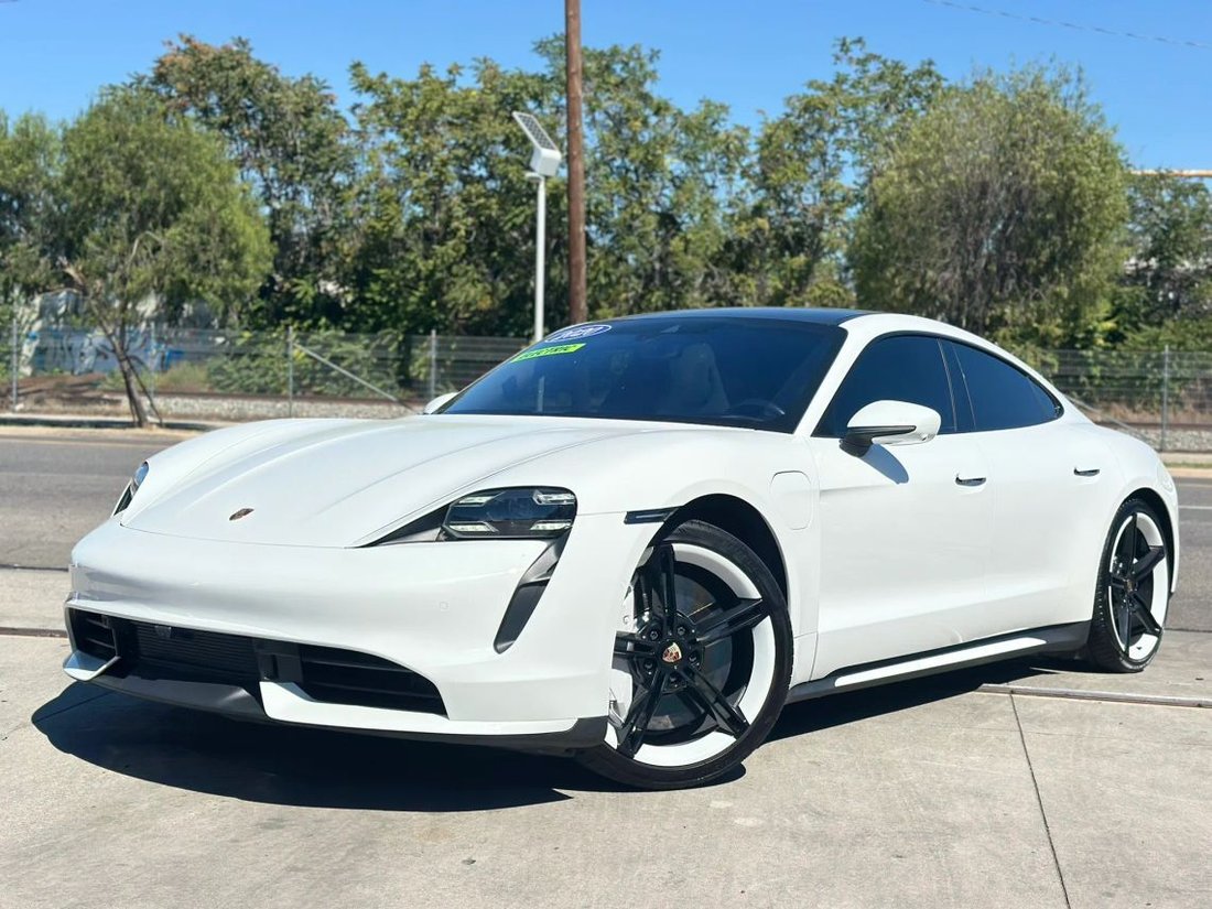 Sedan in Pacoima, CA, United States 1 - 19086407