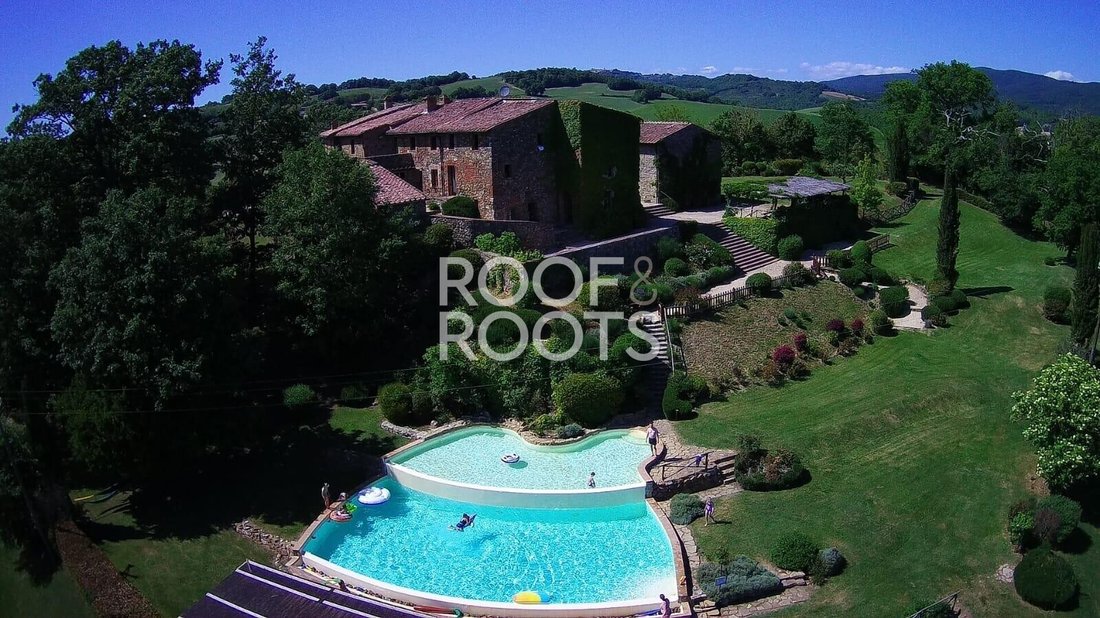 Villa en Chiusdino, Toscana, Italia 1 - 19086973
