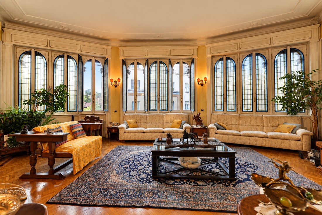 Apartment in Porta Vittoria, Milan, Lombardy 1 - 19087078