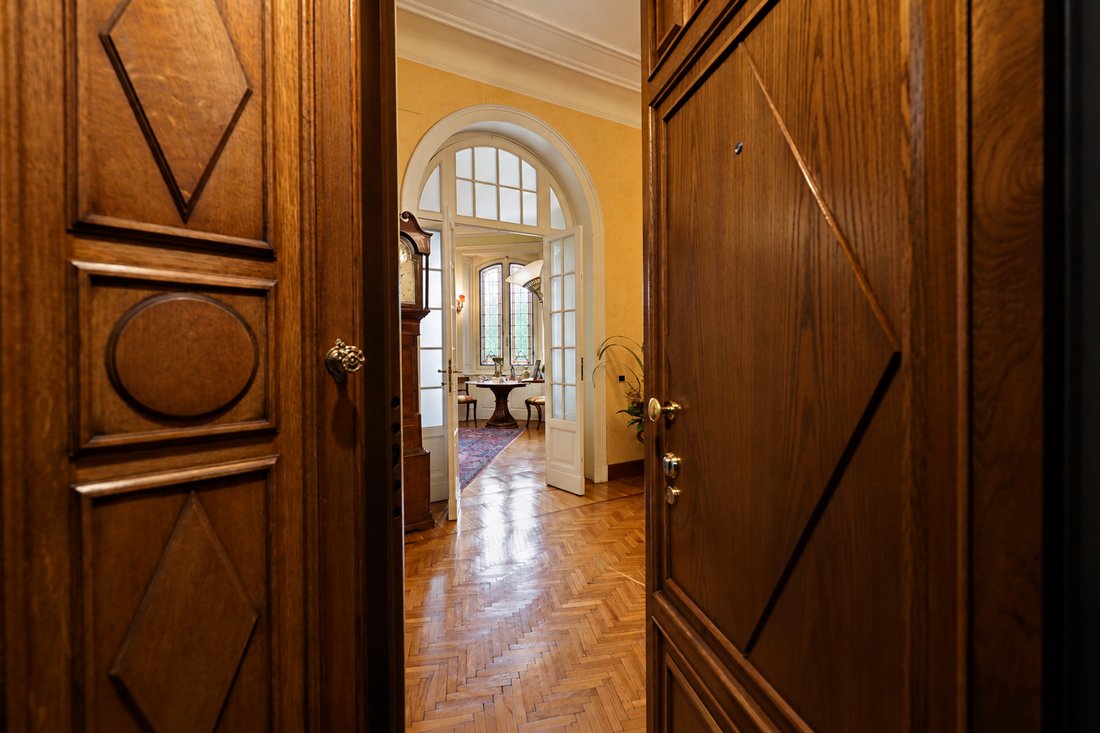 Apartment in Porta Vittoria, Milan, Lombardy 2 - 19087078
