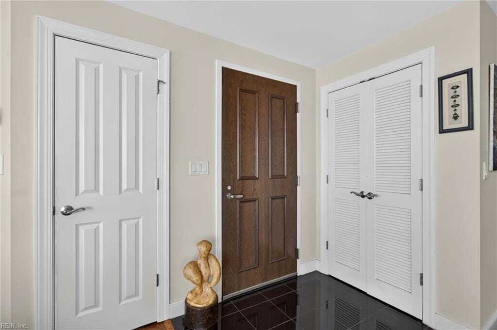 Condo in Virginia Beach, Virginia, United States 5 - 19089472