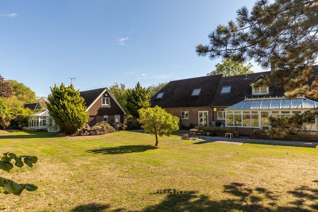 Maison à Crawley Down (Worth), Crawley Down, Angleterre 1 - 19087726